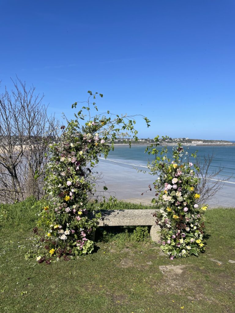 Arche bord de mer Bretagne terre & Fleurs